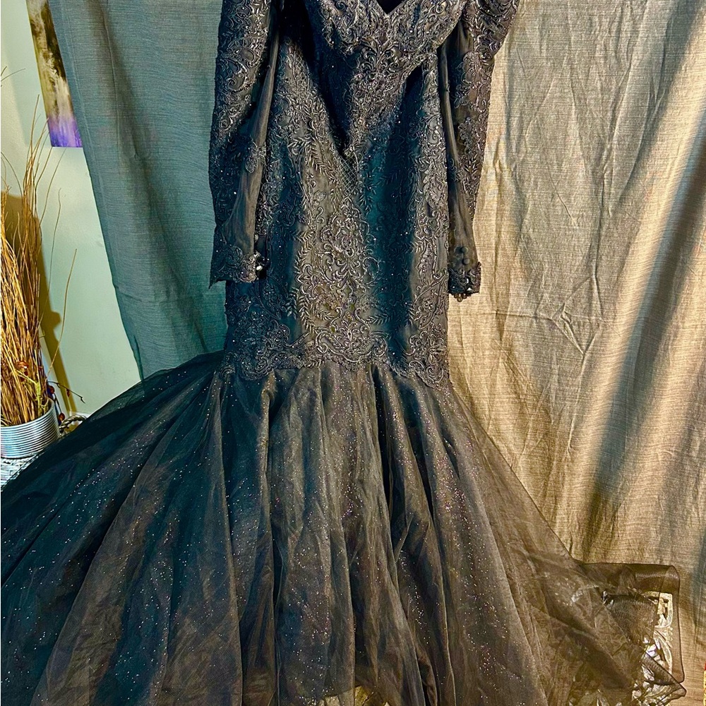 Mori Lee Elegant Black Lace Long Sleeve Dress - Picture 3 of 6